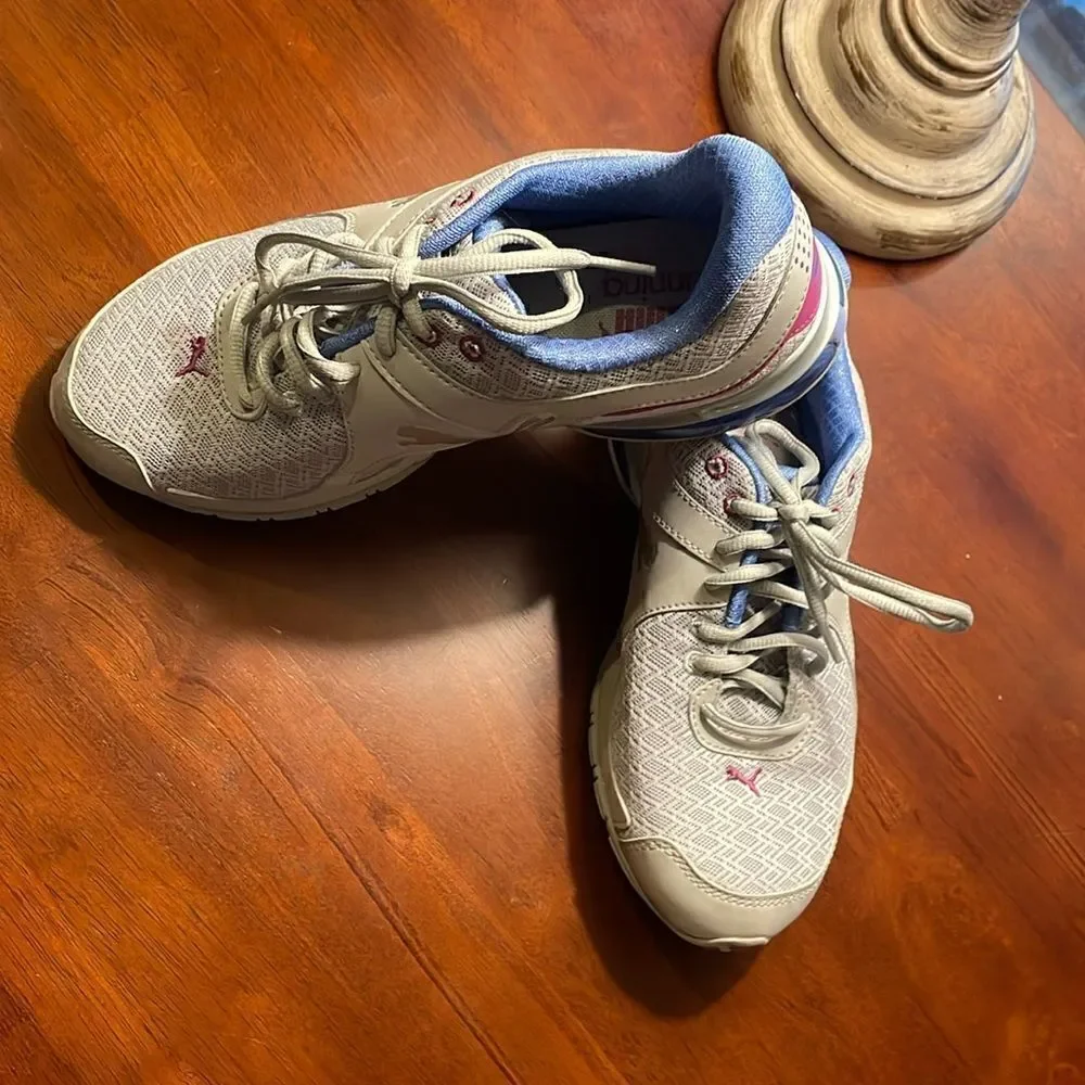 Puma 10CELL 1.0 Women’s Size 7.5 Running Shoes. Great Condition.